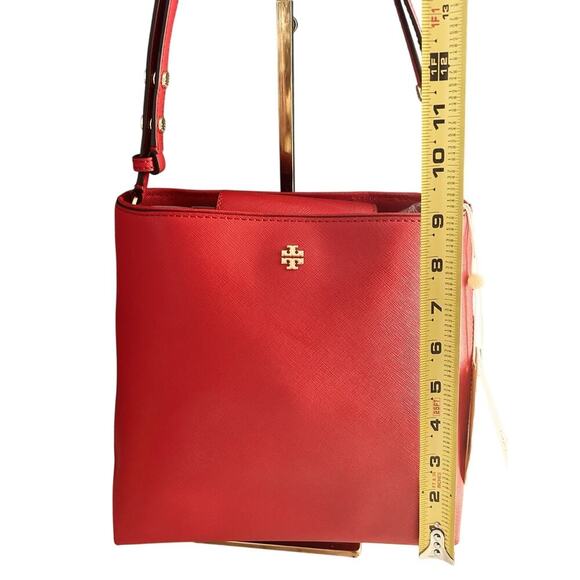 NWT Tory Burch Emerson Bucket Bag Red Saffiano Leather Bearberry Crossbody - Picture 11 of 16